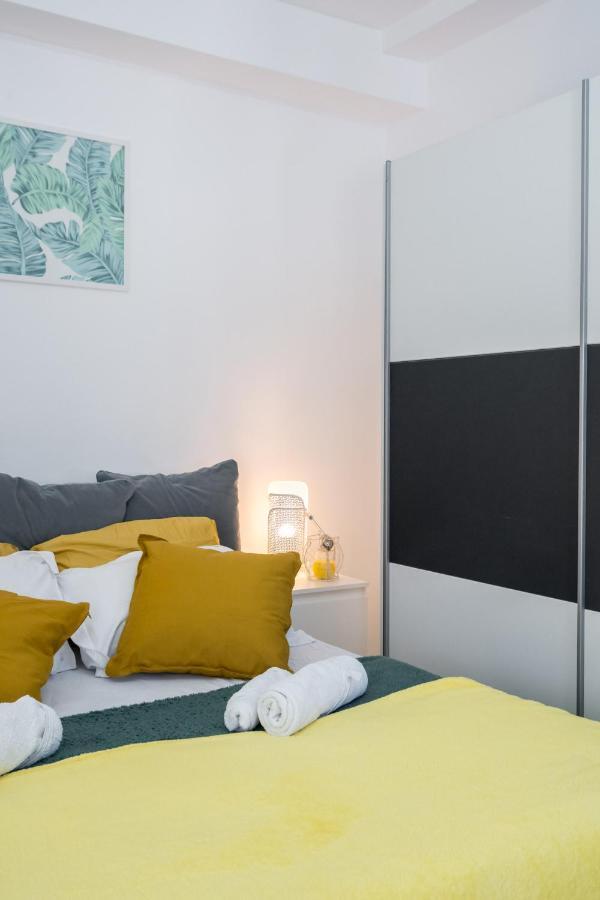 Monza-Apartment Bukarest Eksteriør billede