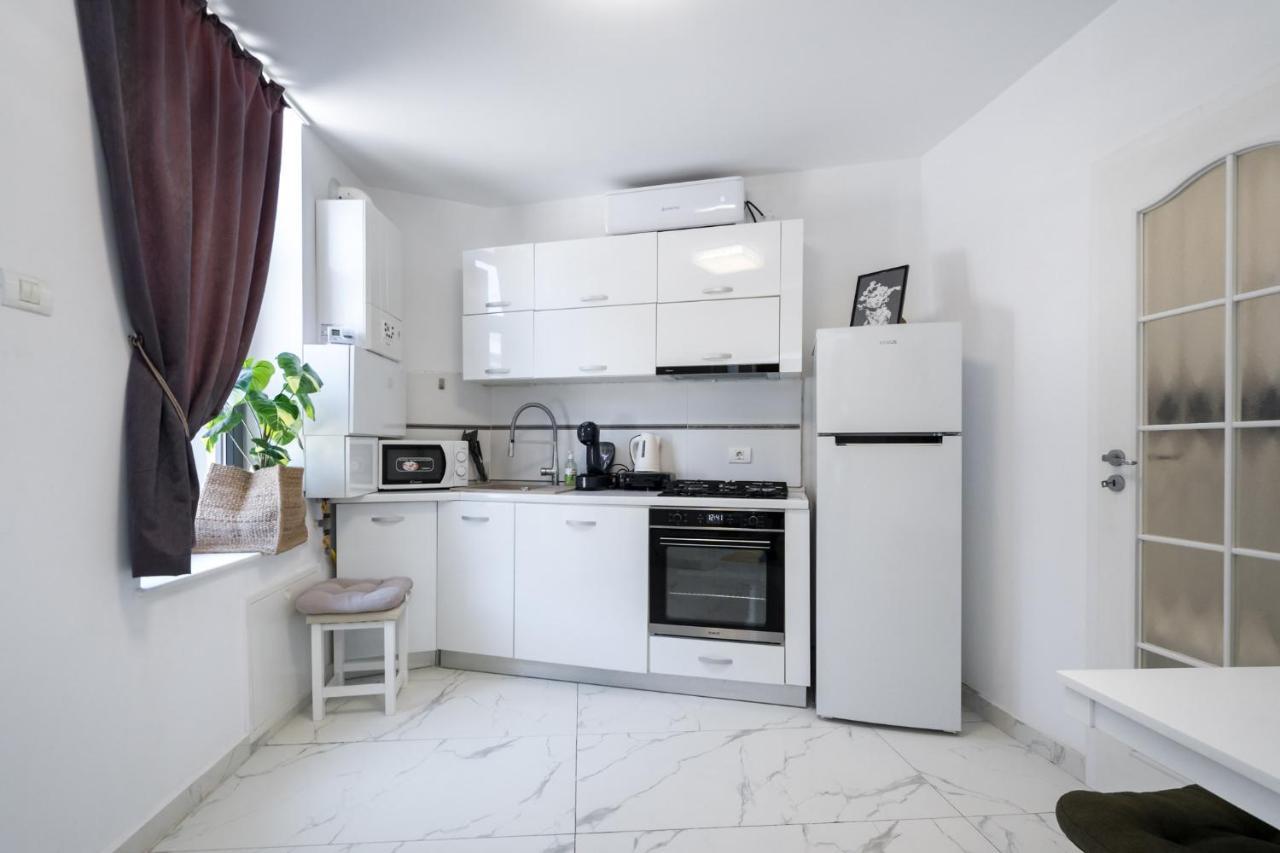 Monza-Apartment Bukarest Eksteriør billede